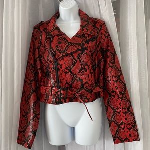 Sz xl Windsor red snake print patent cropped Moto bomber jacket NEVER WORN NWT